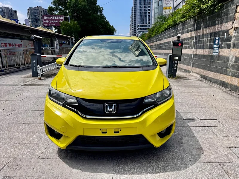 Honda Fit — фото 3