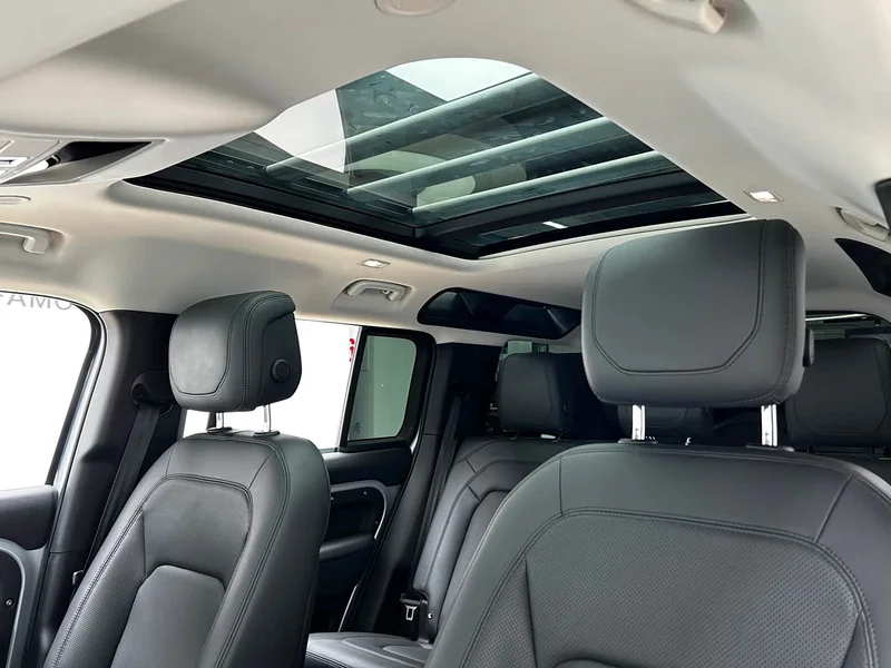 Land Rover Defender — фото 13