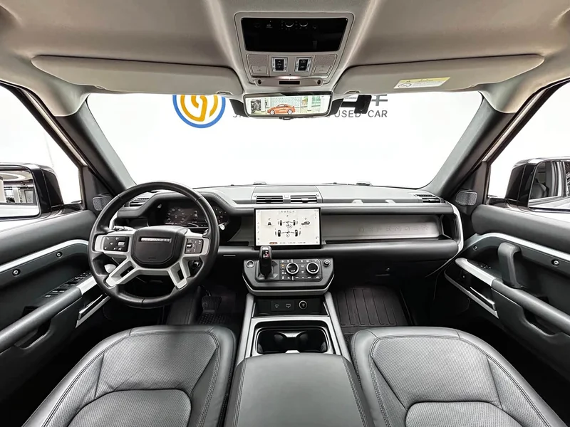 Land Rover Defender — фото 17
