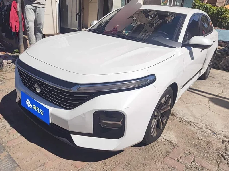 Baojun RC-5