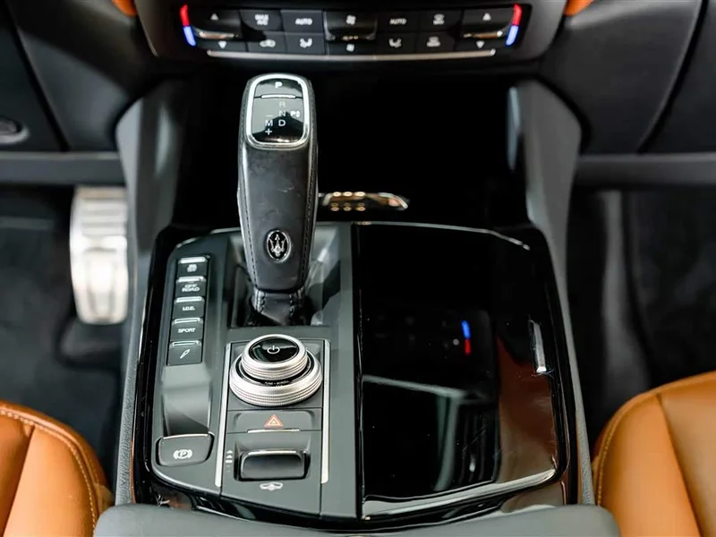 Maserati Levante — фото 14