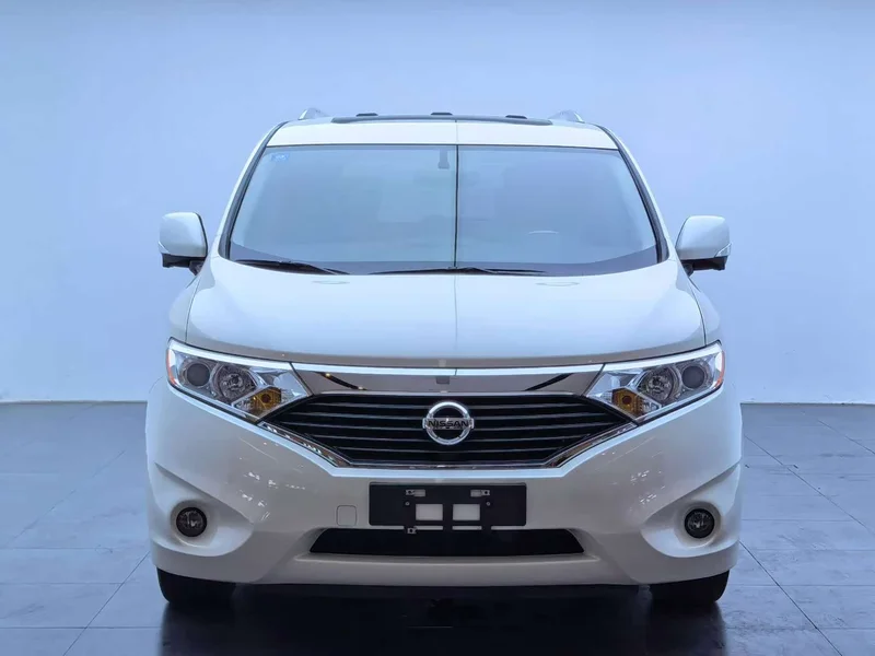 Toyota HiAce GranCabin — фото 1