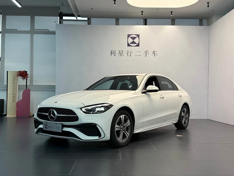 Mercedes-Benz C-Class — фото 1