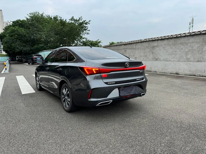 Changan Eado — фото 11