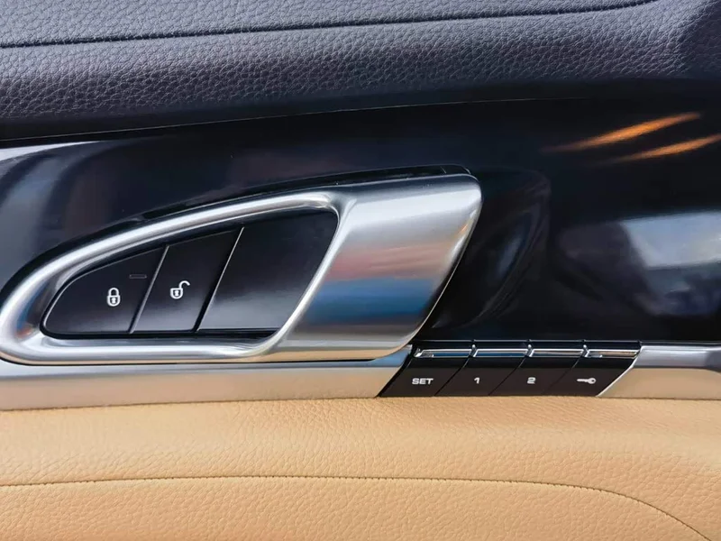 Porsche Panamera — фото 24