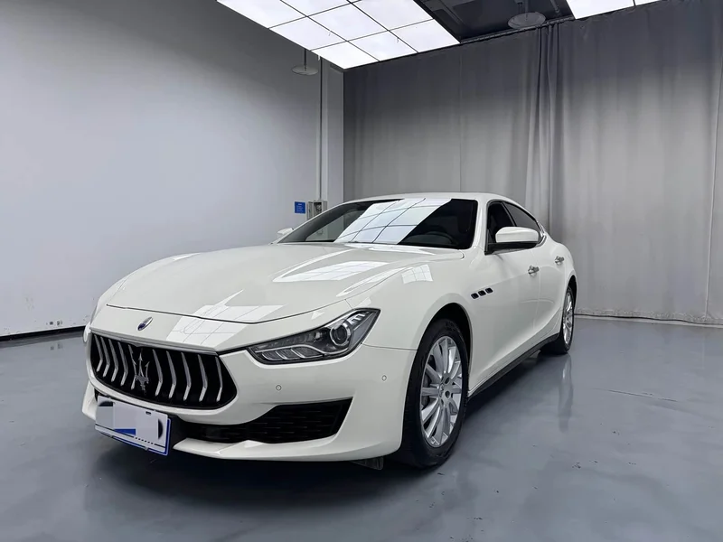 Maserati Ghibli — фото 1