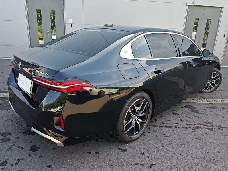 BMW i5 — фото 4