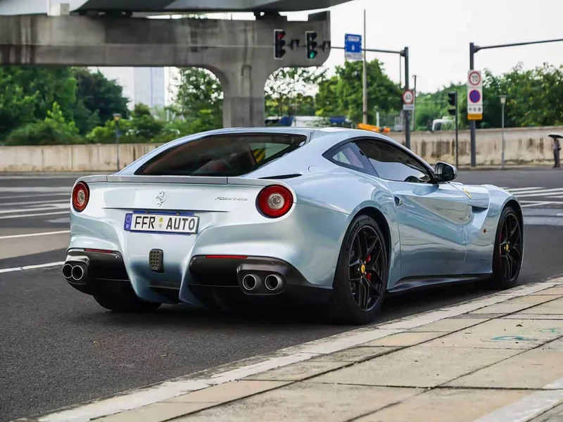 Ferrari F12 Berlinetta — фото 19