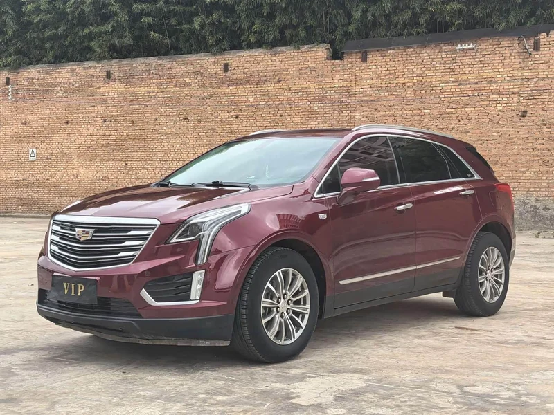 Cadillac XT5 — фото 1
