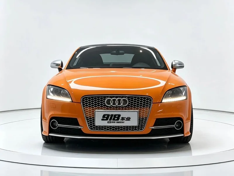 Audi TTS — фото 1