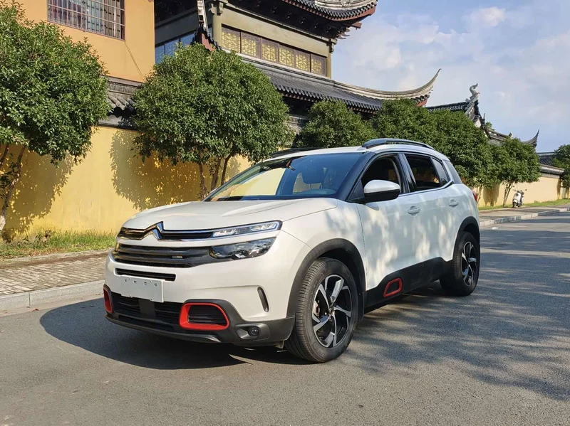 Peugeot C5 Aircross
