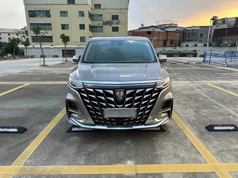 Roewe iMAX8 New Energy — фото 2