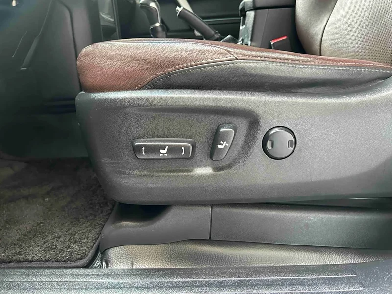 Toyota Prado — фото 13