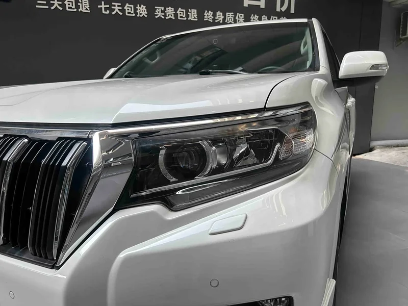 Toyota Prado — фото 2