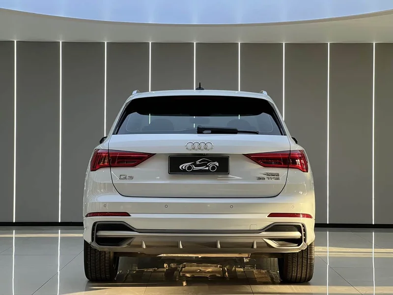 Audi Q3 — фото 17