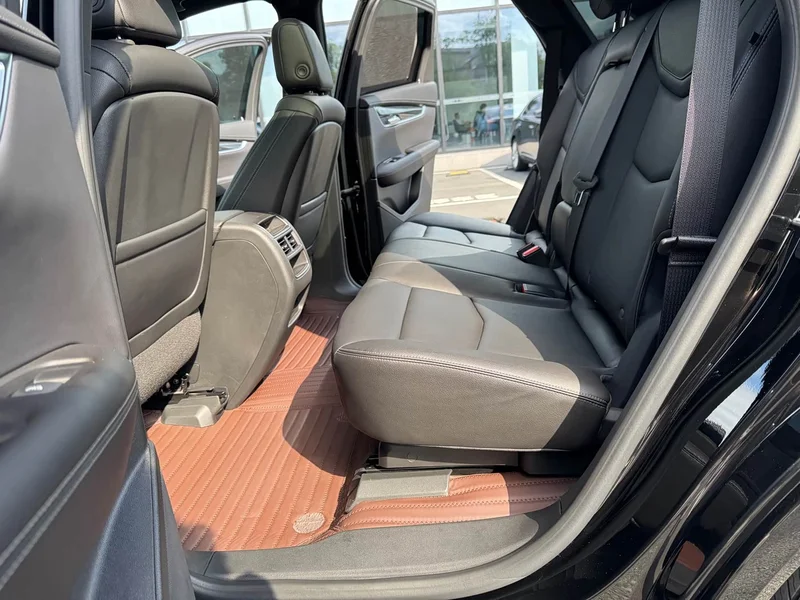 Cadillac XT5 — фото 12