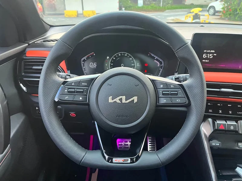 Kia Sportage — фото 15