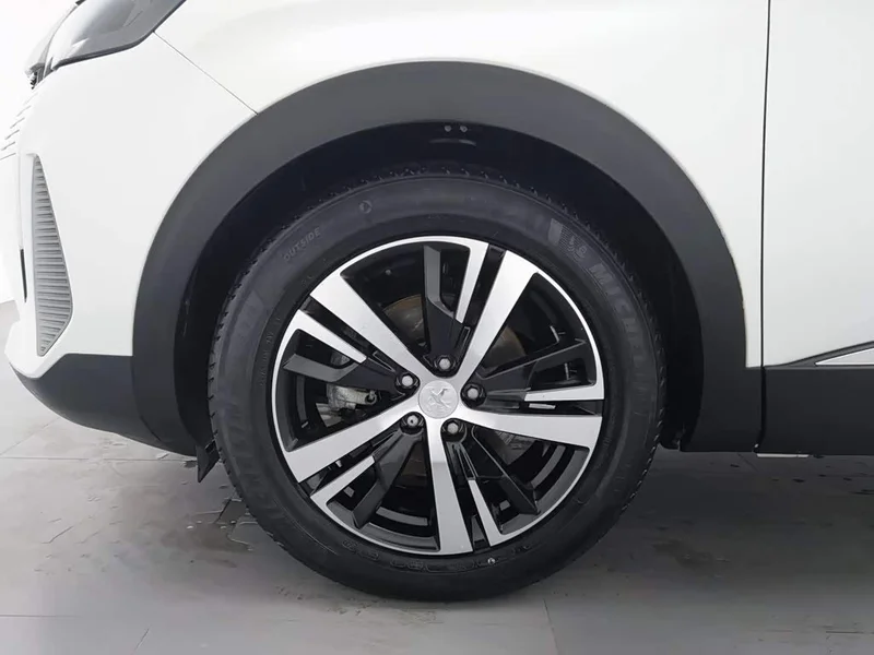 Peugeot 4008 — фото 17