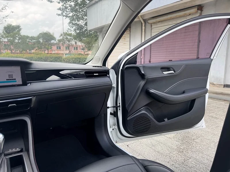 Roewe i5 — фото 14