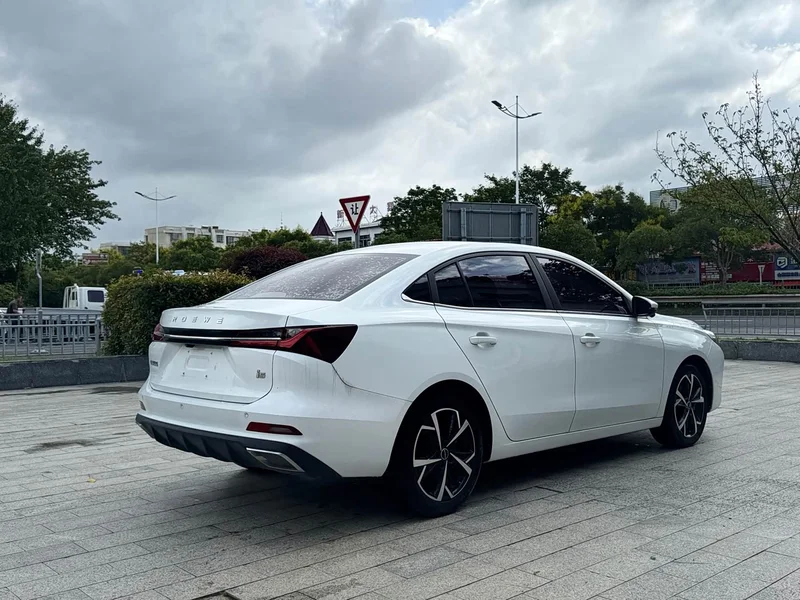 Roewe i5 — фото 4