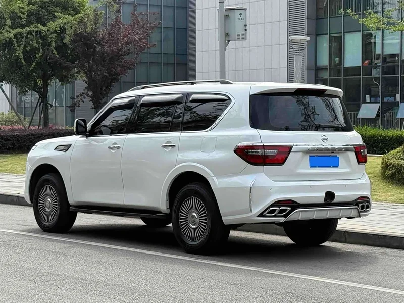 Nissan Patrol — фото 15
