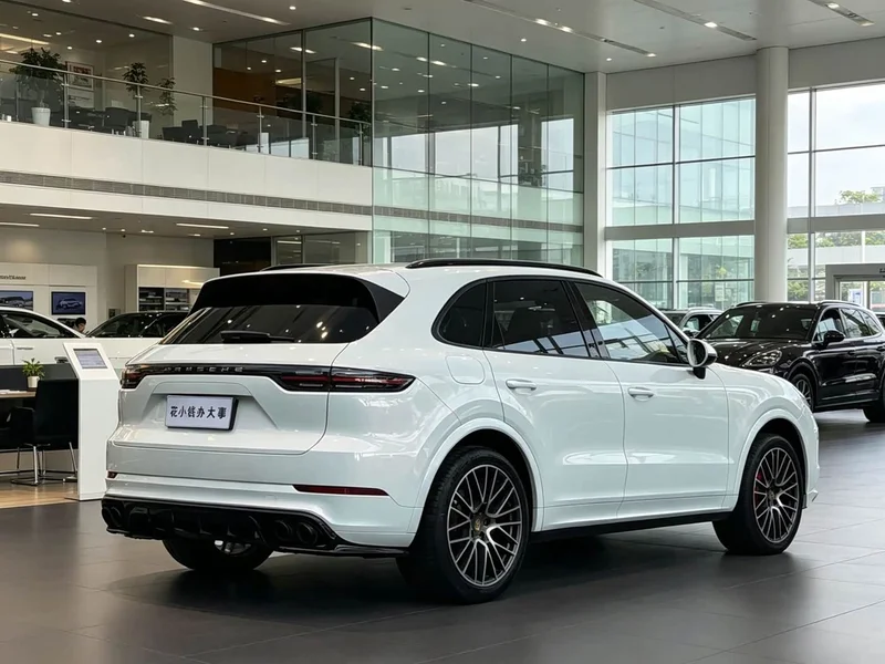 Porsche Cayenne — фото 4