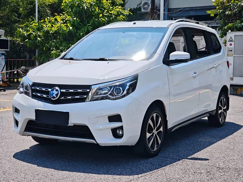 Venucia M50V