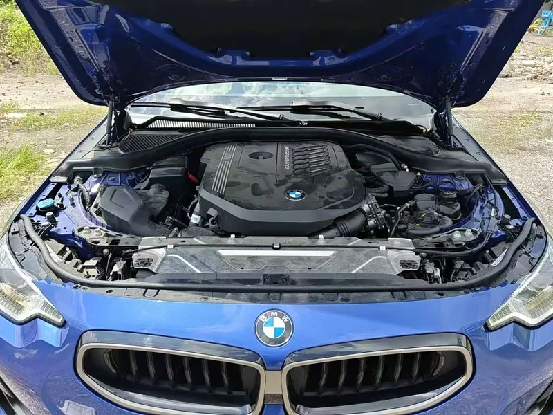 BMW M240i — фото 14
