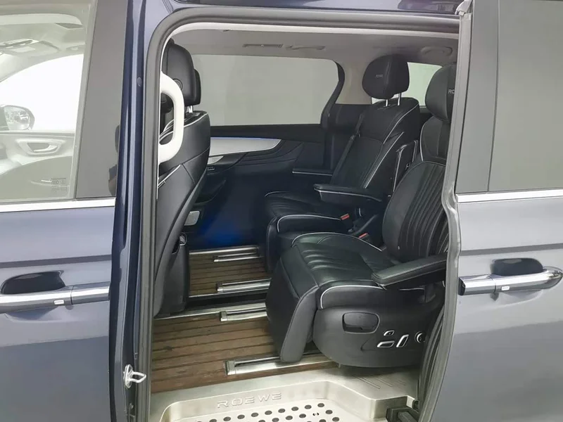 Roewe iMAX8 — фото 15