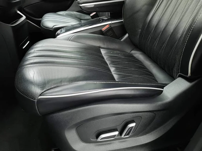 Roewe iMAX8 — фото 20