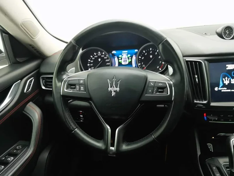 Maserati Levante — фото 14