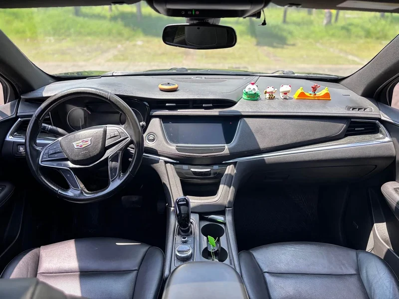 Cadillac XT5 — фото 17