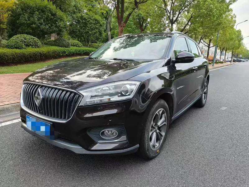 Borgward BX7 — фото 1
