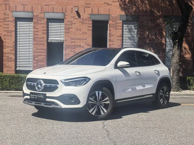 Mercedes-Benz GLA — фото 1