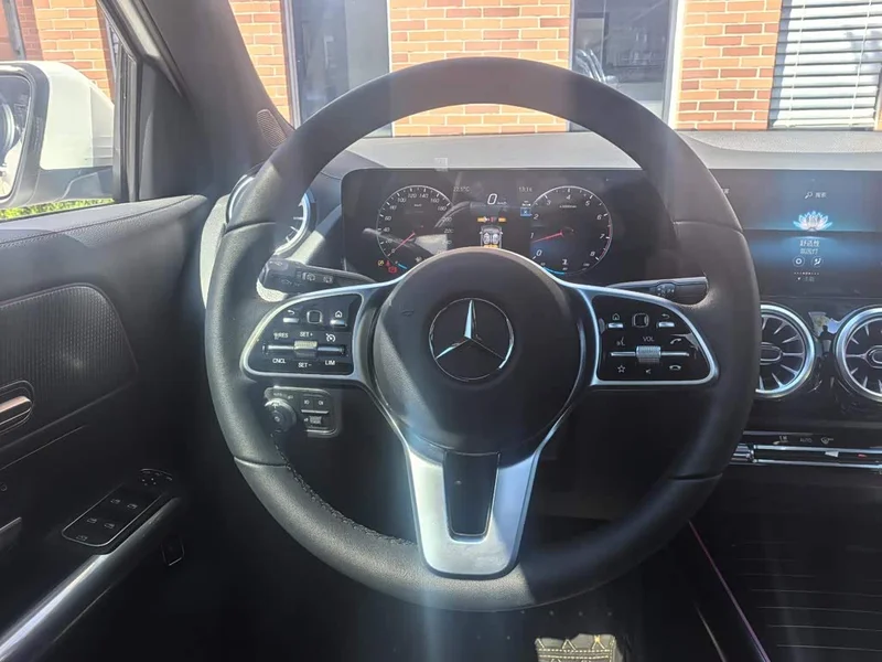 Mercedes-Benz GLA — фото 17
