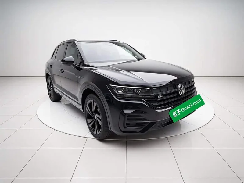Volkswagen Touareg — фото 3
