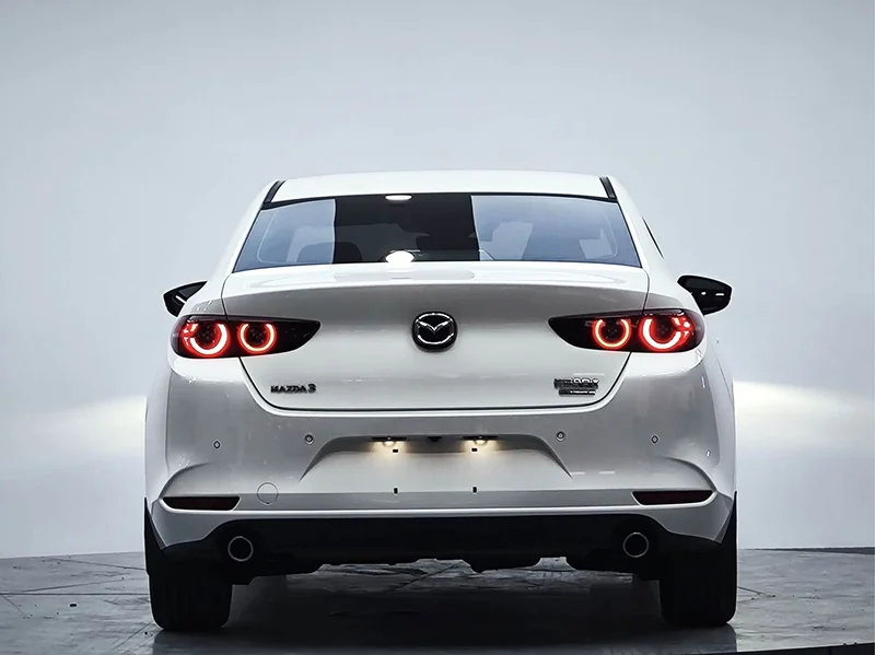 Mazda 3 Axela — фото 19