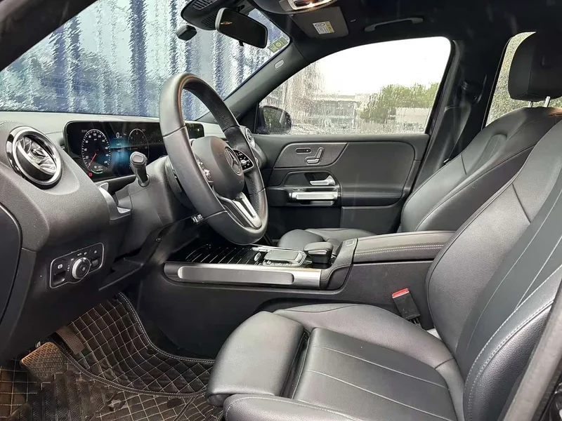 Mercedes-Benz EQB — фото 10
