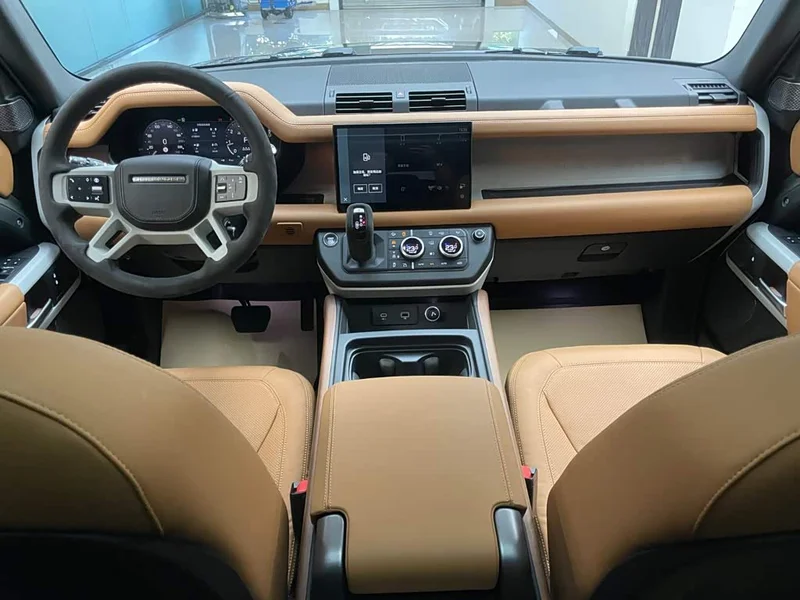 Land Rover Defender — фото 15