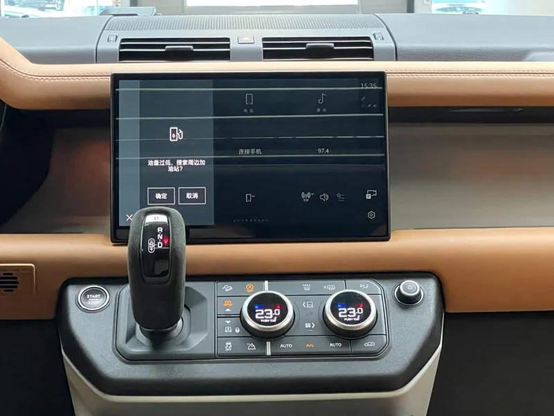 Land Rover Defender — фото 16