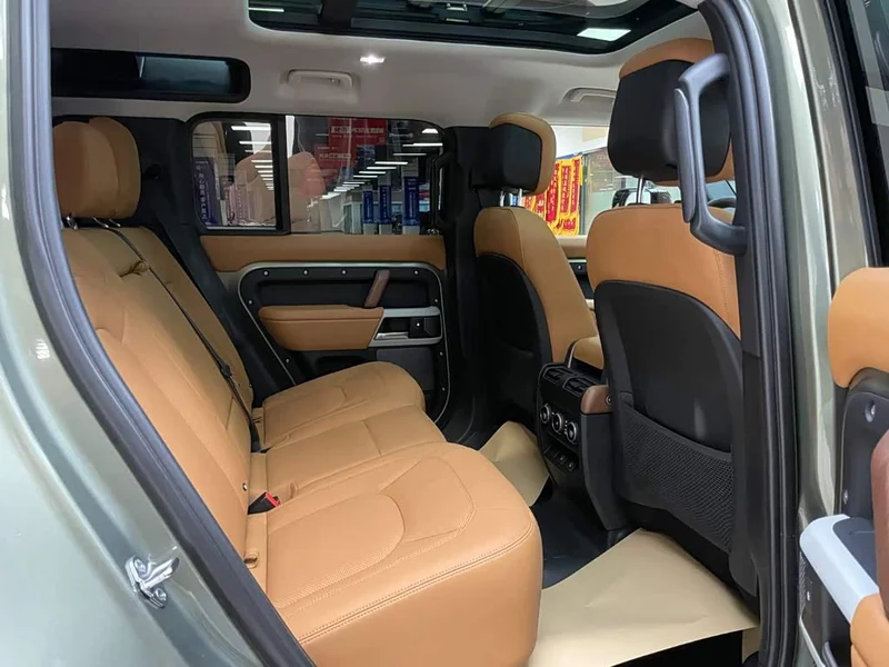 Land Rover Defender — фото 19