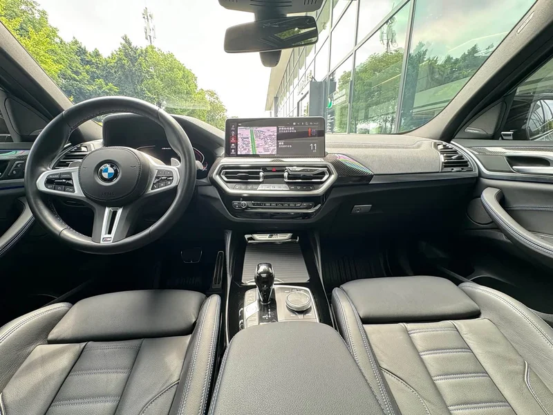 BMW X4 M40i — фото 12