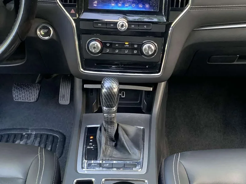 Roewe i6 Classic — фото 8