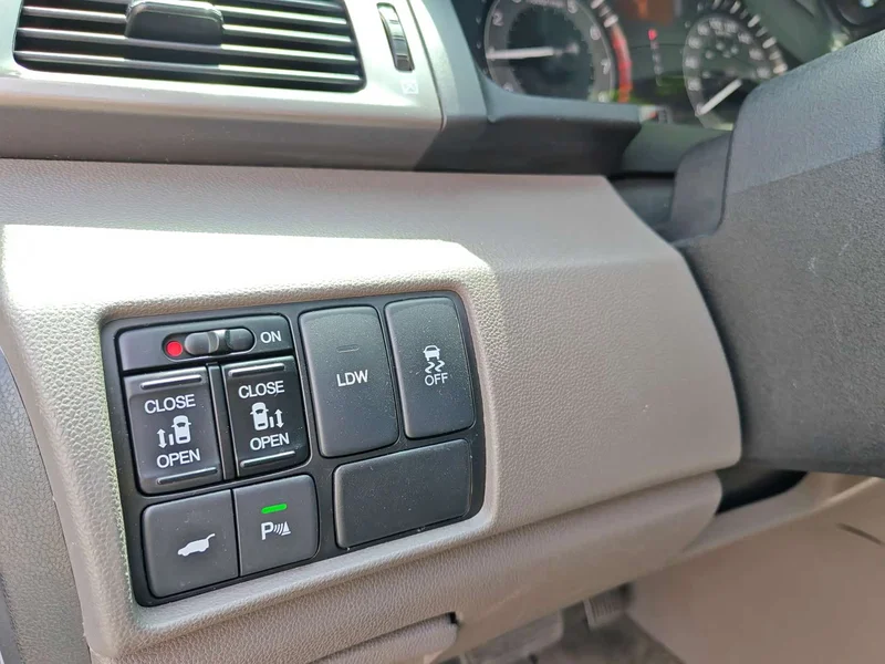 Honda Odyssey — фото 16