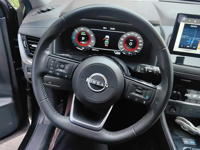 Nissan X-Trail — фото 15