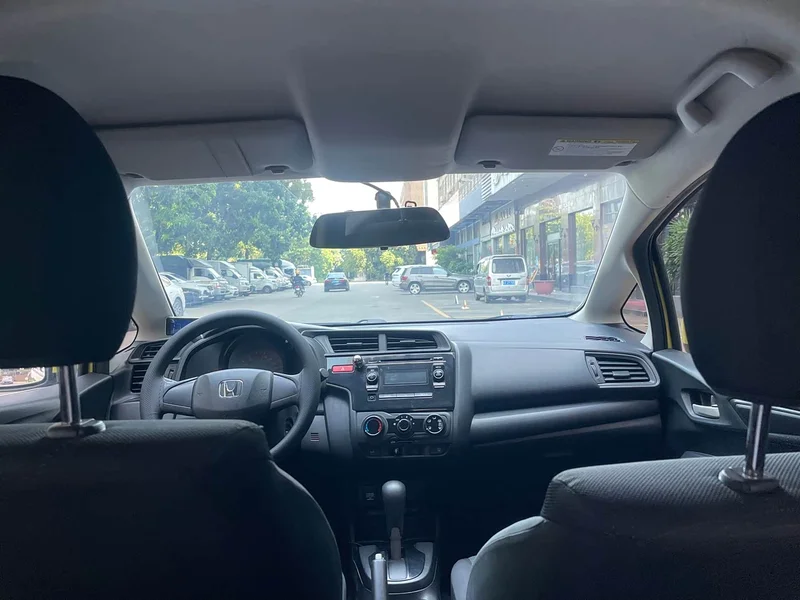 Honda Fit — фото 5