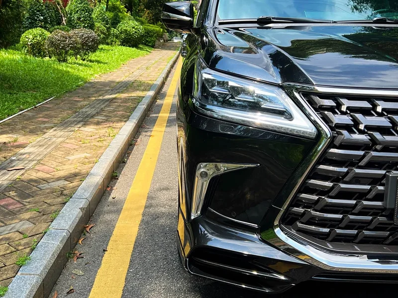 Lexus LX — фото 14