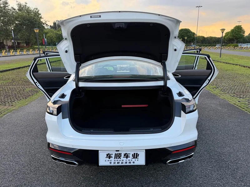 Changan Eado — фото 28