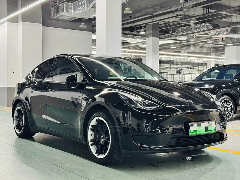 Tesla Model Y — фото 3