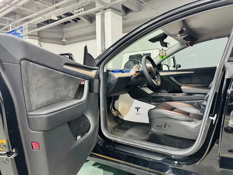 Tesla Model Y — фото 7